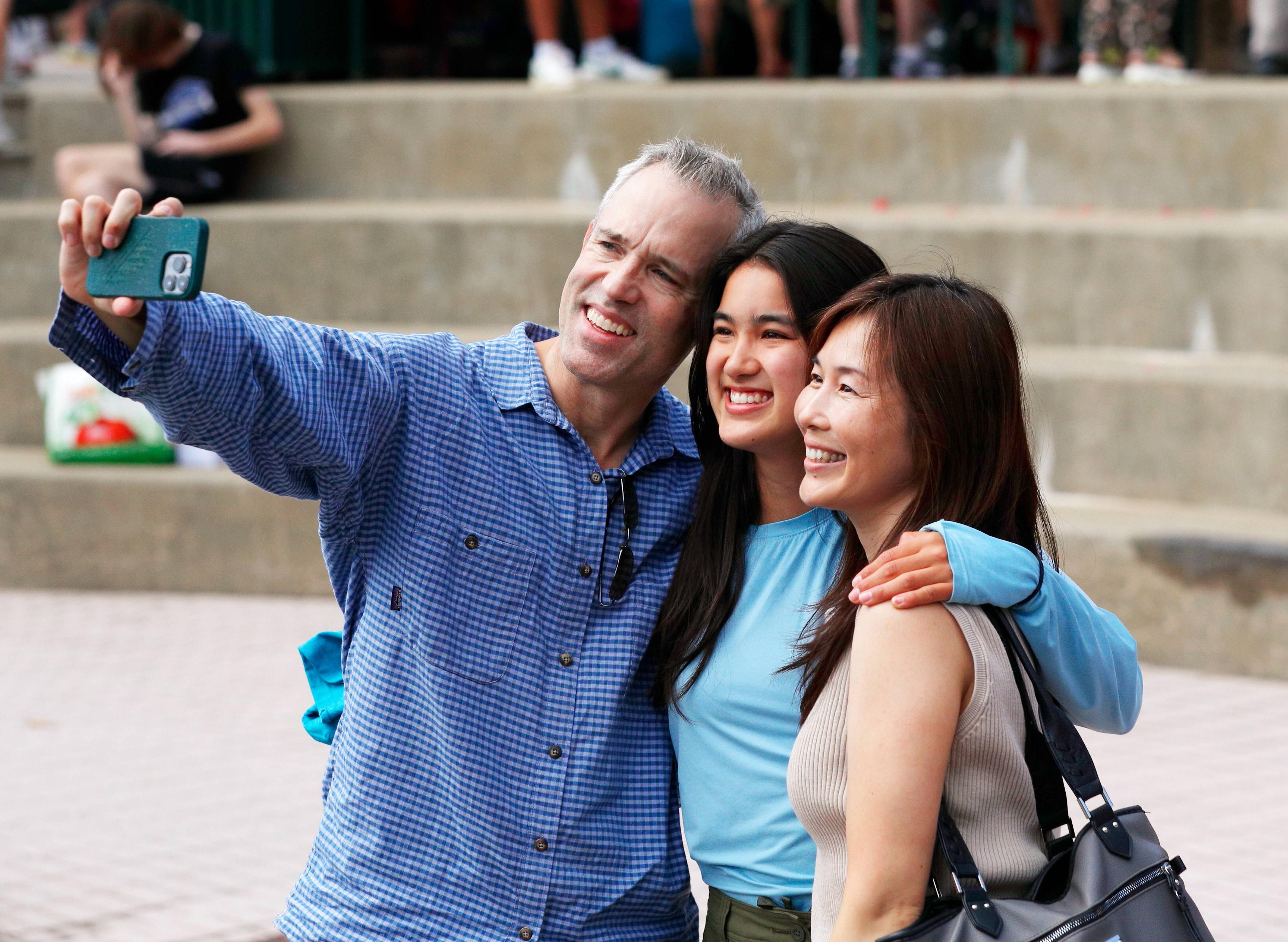 Skidmore Family at Pre-Orientation